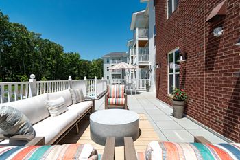 2Nd floor outdoor terrace